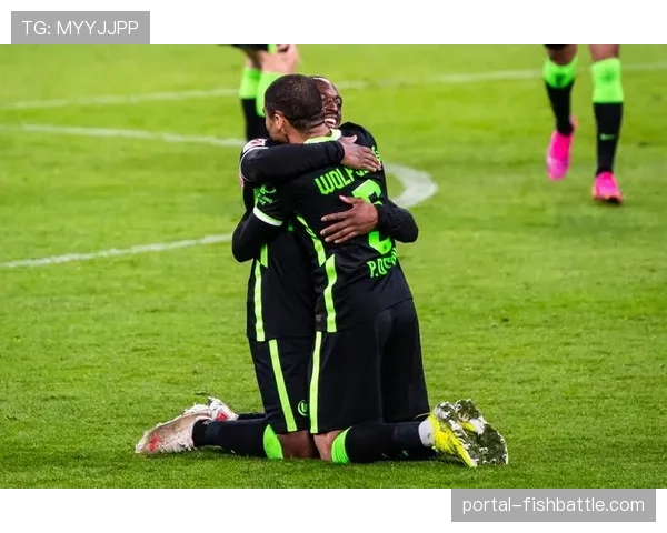 莱比锡2-2战平沃尔夫斯堡，格鲁达第88分钟救主抢下1分