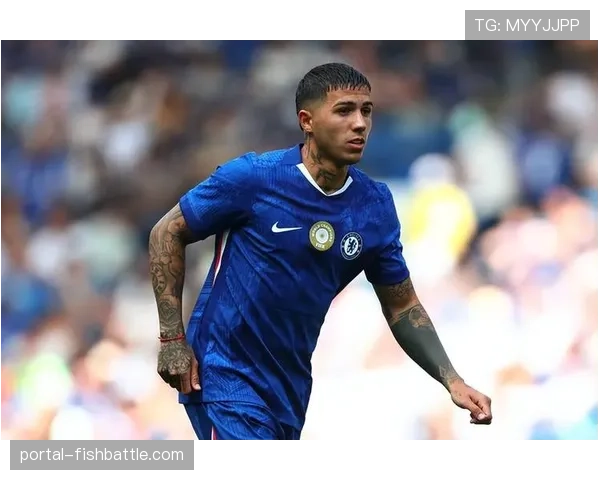 切尔西官方确认，中场核心恩佐·费尔南德斯因膝伤将缺席赛季剩余比赛